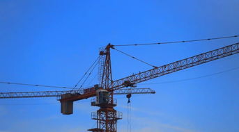 湖南塔吊倒塌事故致2死，5名公職人員被停職調(diào)查，敲響安全生產(chǎn)警鐘